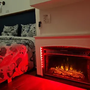 Triplex Avec Vue Sur Place Du Centre Historique. Appartement Foix