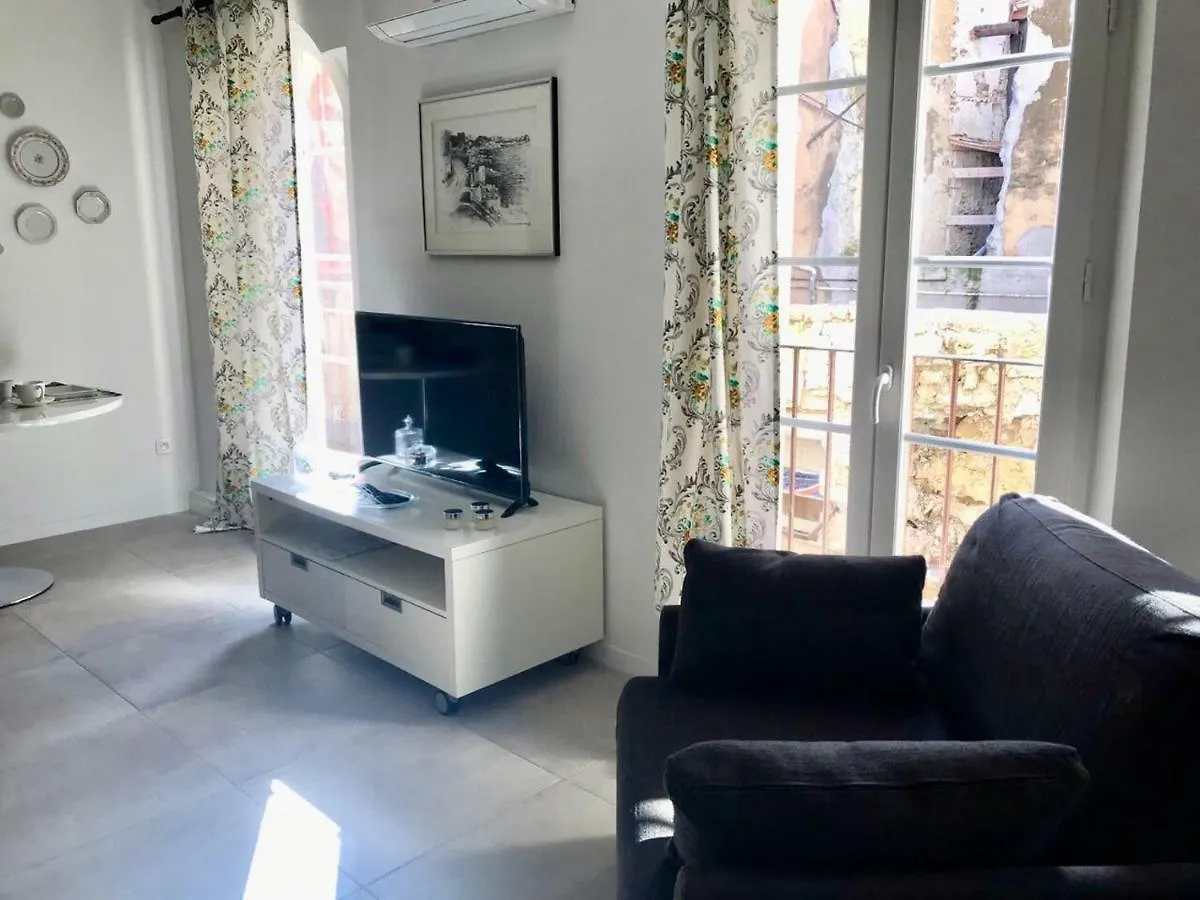 Petit Reve Appartement LʼIsle-sur-la-Sorgue