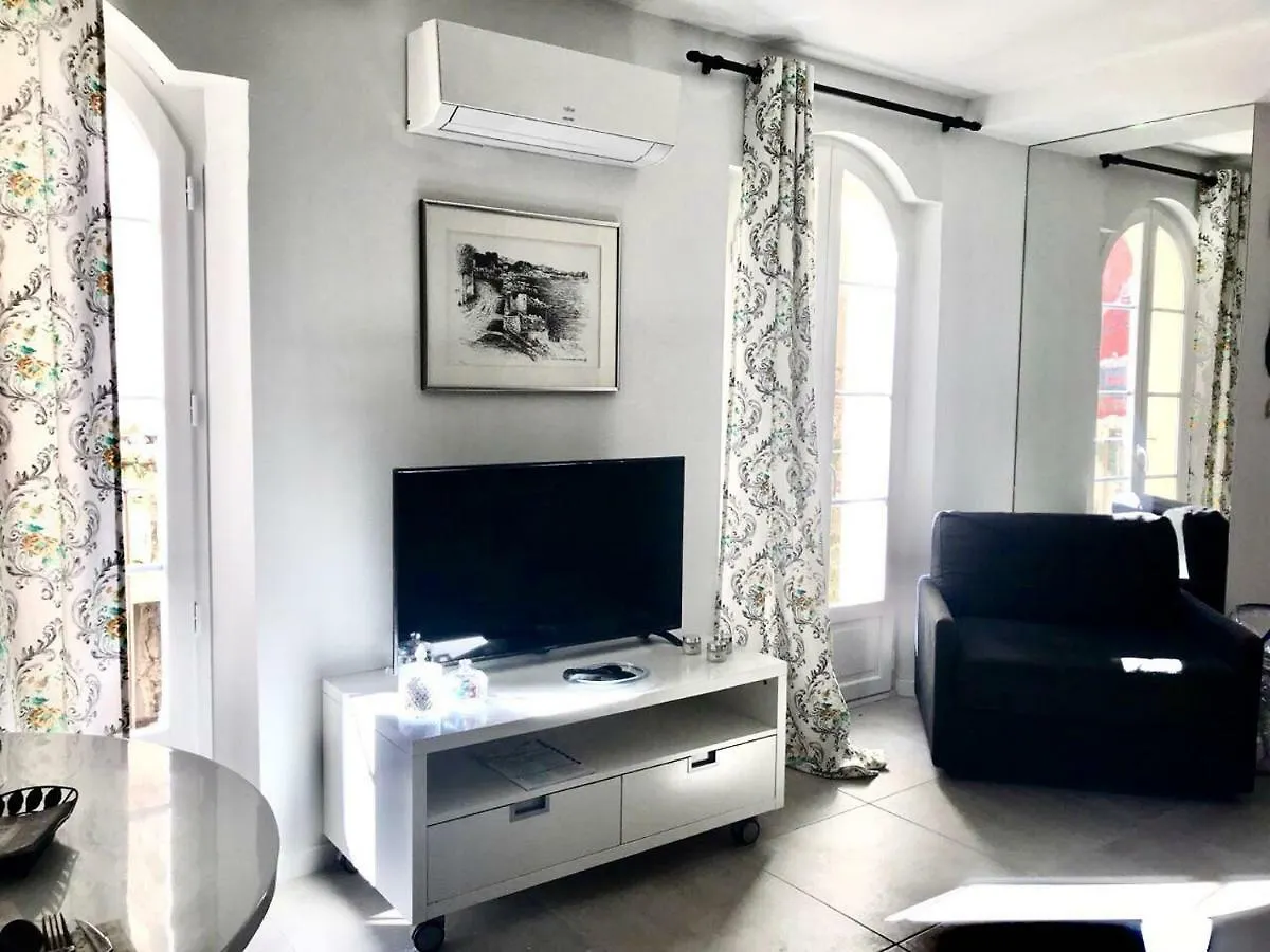 Petit Reve Appartement LʼIsle-sur-la-Sorgue